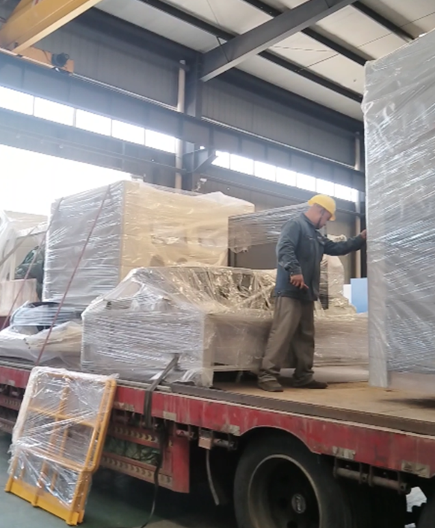 沈阳喷砂机软管易破损？选择与保养技巧